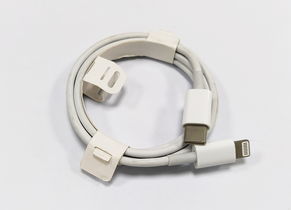 蘋果充電線生產廠家，聯鑫德誠數據線定制工廠