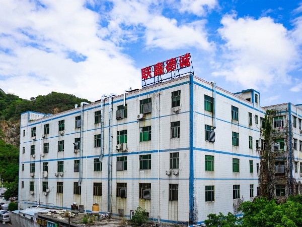 數(shù)據(jù)線(xiàn)OEM加工源頭廠(chǎng)家，聯(lián)鑫德誠(chéng)數(shù)據(jù)線(xiàn)廠(chǎng)家