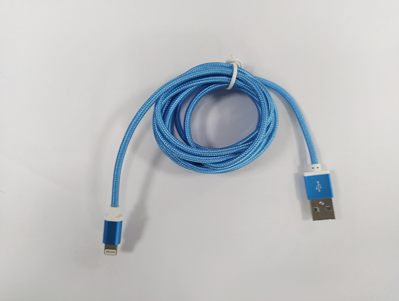 尼龍編織2A快充蘋果數據線，深圳數據線廠家